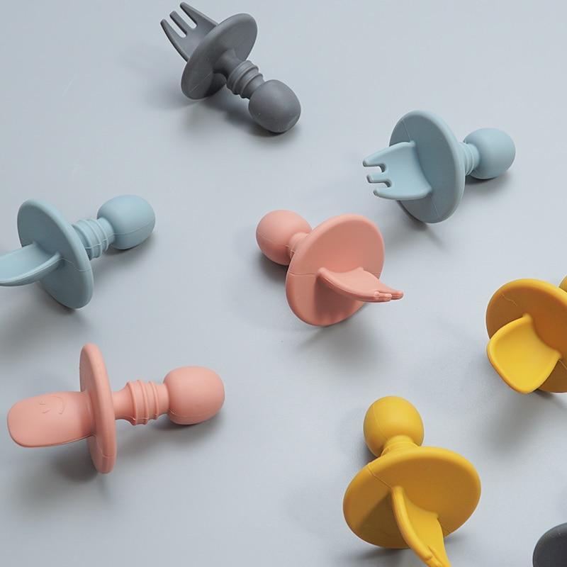 CuttieSpoon™ | Cuillère et fourchette pour bébé | Maman - Poupon Loyal